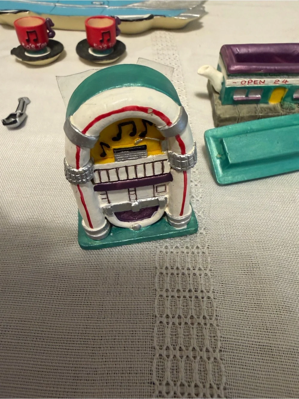 1995 Promo Accents by Val, Ltd. 1950s diner-themed collectible set